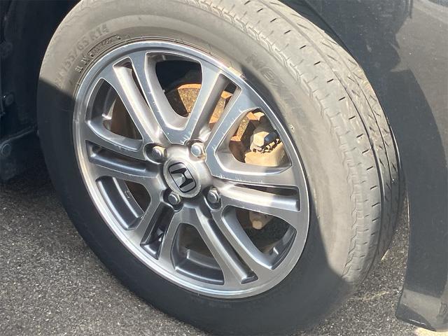 Ｎ－ＢＯＸカスタム Ｇ・Ｌパッケージ　ＨＩＤヘッドライト　純正エアロ　純正１４インチアルミ　片側電動スライドドア　スマートキー　ＥＴＣ　プッシュスターター　電動格納ドアミラー　オートエアコン　ベンチシート（25枚目）