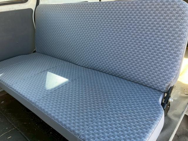 オートマ　エアコン　パワステ　Ｗエアバッグ　ハイルーフ　両側スライドドア　ヘッドライトレベライザー　ラジオ