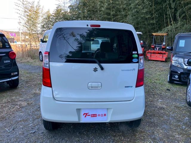 ワゴンＲ ＦＸ　キーレス　ＣＤ　純正アルミ　セキュリティアラーム　プライバシーガラス　オートＡＣ　アイドリングストップ　ヘッドライトレベライザー　電動格納ドアミラー（4枚目）