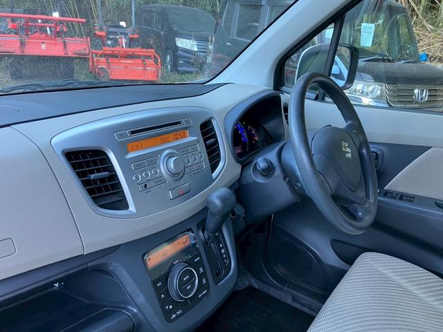 ワゴンＲ ＦＸ　キーレス　ＣＤ　純正アルミ　セキュリティアラーム　プライバシーガラス　オートＡＣ　アイドリングストップ　ヘッドライトレベライザー　電動格納ドアミラー（14枚目）