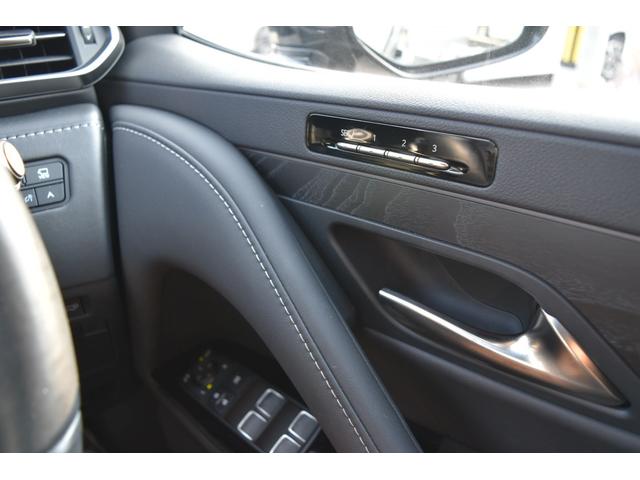 ＬＸ ＬＸ６００　モデリスタエアロ　モデリスタアルミ　スマートキー　プッシュスタート　パドルシフト　ステアリングスイッチ　サンルーフ　パワーシート　ドラレコ　リアエアコン　バックカメラ（29枚目）