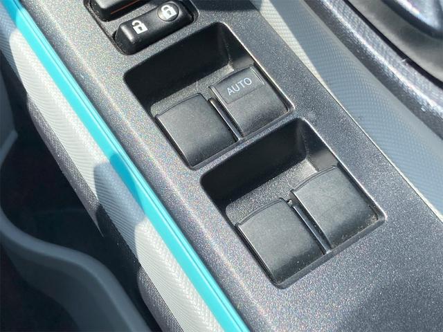 アクア Ｓ　走行７７８９８ｋｍ　車検２年付　スマートキー　ＥＴＣ　プッシュスターター　電動格納ドアミラー　オートライト　ＣＤデッキ　シートヒーター（11枚目）