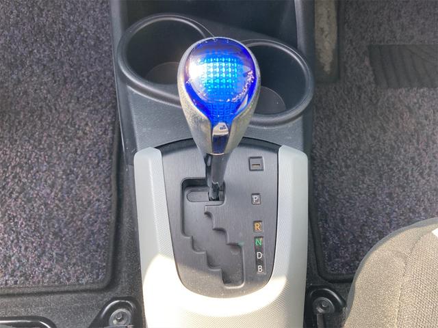 アクア Ｓ　走行７７８９８ｋｍ　車検２年付　スマートキー　ＥＴＣ　プッシュスターター　電動格納ドアミラー　オートライト　ＣＤデッキ　シートヒーター（15枚目）