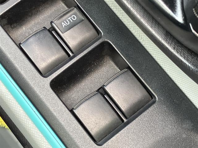 アクア Ｓ　前後ドライブレコーダー　スマートキー　ＥＴＣ　プッシュスターター　電動格納ドアミラー　オートエアコン　車検２年付（11枚目）