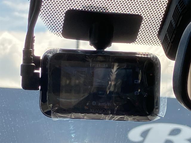 ノア ハイブリッドＧ　両側電動スライドドア　前後ドライブレコーダー　ナビ地デジＴＶ　バックカメラ　Ｂｌｕｅｔｏｏｔｈ　後席モニター　スマートキー　ＥＴＣ　オートライト　ＬＥＤヘッドライト　純正１５インチＡＷ（3枚目）