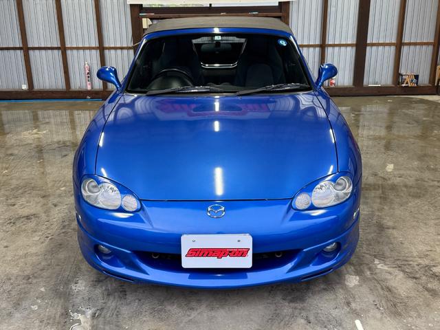 ロードスター マツダスピードロードスター　オープンカー　ＭＴ　キーレスエントリー　アルミホイール　衝突安全ボディ　ＡＢＳ　ＣＤ　エアコン　パワーステアリング　パワーウィンドウ（14枚目）
