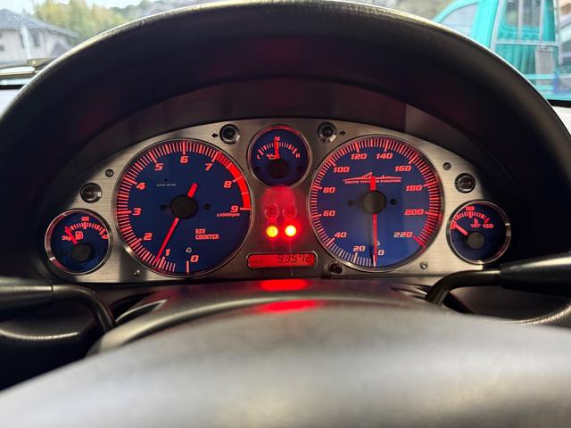 ロードスター マツダスピードロードスター　オープンカー　ＭＴ　キーレスエントリー　アルミホイール　衝突安全ボディ　ＡＢＳ　ＣＤ　エアコン　パワーステアリング　パワーウィンドウ（22枚目）