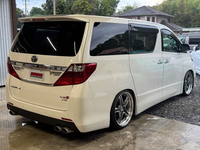 アルファード ３５０Ｓ　Ｃパッケージ　後期仕様／サンルーフ／ナビ／ＴＶ／バックカメラ／社外アルミホイール／車高調／社外マフラー／後席モニター／パワーバックドア／両側パワースライドドア／ＥＴＣ／（6枚目）