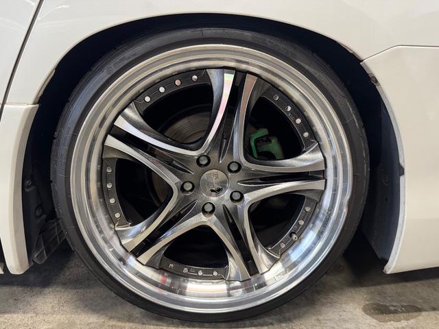 アルファード ３５０Ｓ　Ｃパッケージ　後期仕様／サンルーフ／ナビ／ＴＶ／バックカメラ／社外アルミホイール／車高調／社外マフラー／後席モニター／パワーバックドア／両側パワースライドドア／ＥＴＣ／（31枚目）