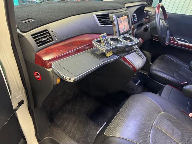 アルファード ３５０Ｓ　Ｃパッケージ　後期仕様／サンルーフ／ナビ／ＴＶ／バックカメラ／社外アルミホイール／車高調／社外マフラー／後席モニター／パワーバックドア／両側パワースライドドア／ＥＴＣ／（37枚目）