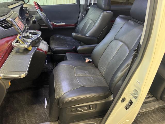 アルファード ３５０Ｓ　Ｃパッケージ　後期仕様／サンルーフ／ナビ／ＴＶ／バックカメラ／社外アルミホイール／車高調／社外マフラー／後席モニター／パワーバックドア／両側パワースライドドア／ＥＴＣ／（38枚目）