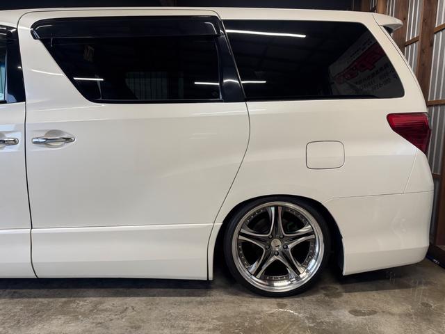 アルファード ３５０Ｓ　Ｃパッケージ　後期仕様／サンルーフ／ナビ／ＴＶ／バックカメラ／社外アルミホイール／車高調／社外マフラー／後席モニター／パワーバックドア／両側パワースライドドア／ＥＴＣ／（47枚目）