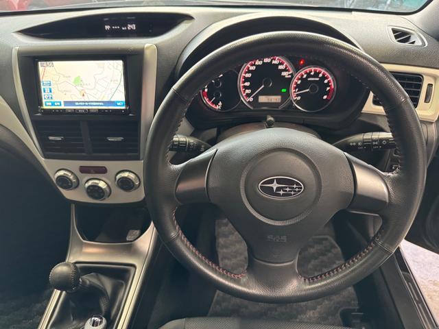 インプレッサ １．５ｉ－Ｓ　リミテッド　社外１７インチアルミＡＷ／社外マフラー／ＳＤナビ／ＴＶ／バックカメラ／ＥＴＣ／車高調／キーレス（9枚目）