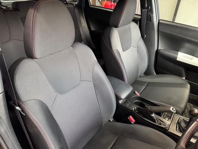 インプレッサ １．５ｉ－Ｓ　リミテッド　社外１７インチアルミＡＷ／社外マフラー／ＳＤナビ／ＴＶ／バックカメラ／ＥＴＣ／車高調／キーレス（18枚目）