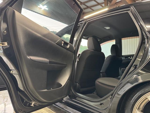 インプレッサ １．５ｉ－Ｓ　リミテッド　社外１７インチアルミＡＷ／社外マフラー／ＳＤナビ／ＴＶ／バックカメラ／ＥＴＣ／車高調／キーレス（40枚目）