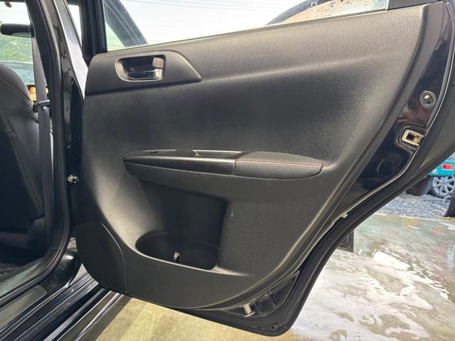 インプレッサ １．５ｉ－Ｓ　リミテッド　社外１７インチアルミＡＷ／社外マフラー／ＳＤナビ／ＴＶ／バックカメラ／ＥＴＣ／車高調／キーレス（42枚目）