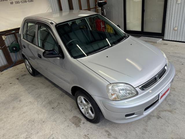 ロゴ Ｇ　５速マニュアル／（13枚目）