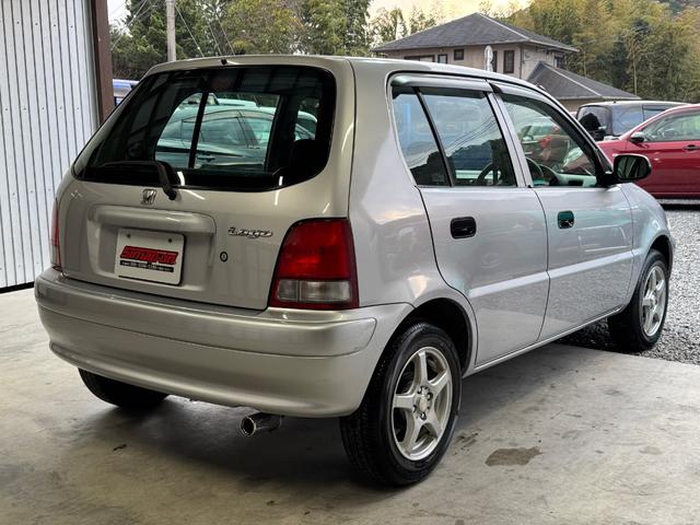 ロゴ Ｇ　５速マニュアル／（30枚目）