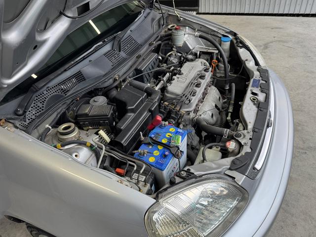 ロゴ Ｇ　５速マニュアル／（31枚目）