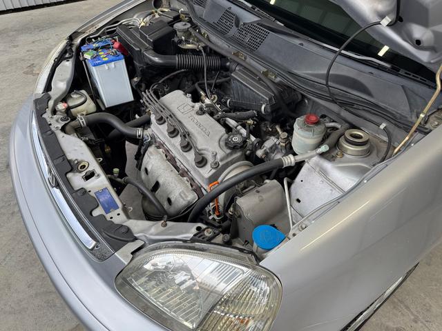 ロゴ Ｇ　５速マニュアル／（32枚目）