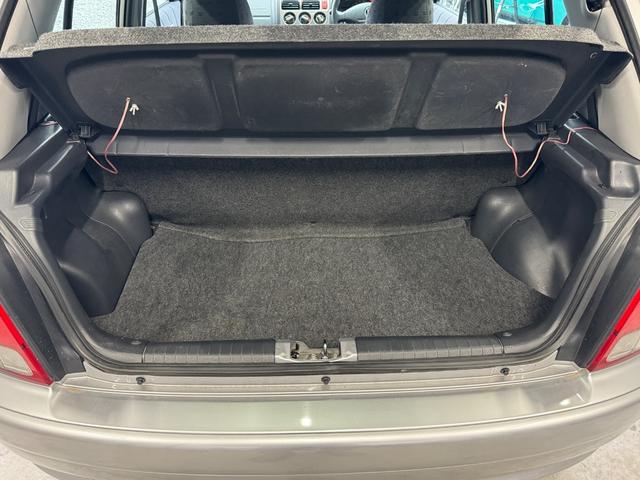 ロゴ Ｇ　５速マニュアル／（33枚目）