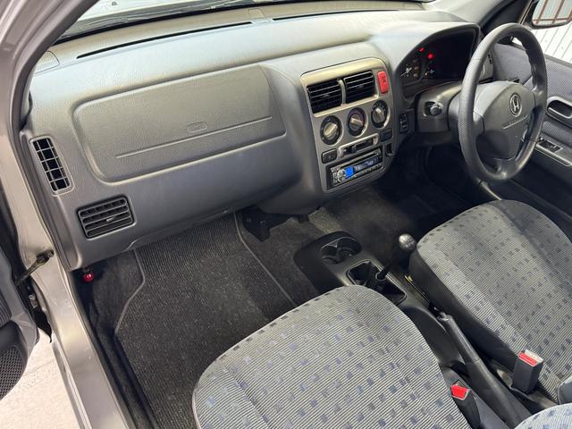 ロゴ Ｇ　５速マニュアル／（36枚目）