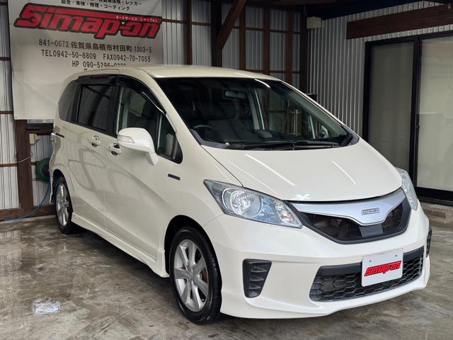 フリードハイブリッド ジャストセレクション　ＳＤナビ／ＴＶ／ＤＶＤ再生／Ｂｌｕｅｔｏｏｔｈオーディオ／バックカメラ／無限グリル／マット／スマートキー／（8枚目）