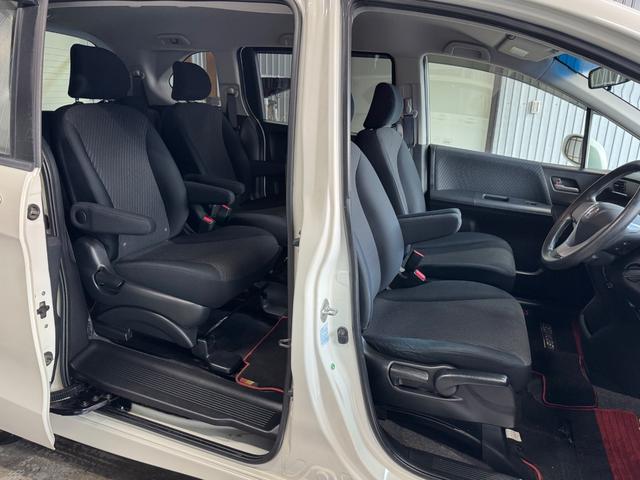 フリードハイブリッド ジャストセレクション　ＳＤナビ／ＴＶ／ＤＶＤ再生／Ｂｌｕｅｔｏｏｔｈオーディオ／バックカメラ／無限グリル／マット／スマートキー／（16枚目）