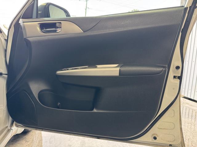 インプレッサ １．５ｉ－Ｌ　４ＷＤ／５速ＭＴ／ＥＴＣ／スマートキー／ＰＵＳＨスタート／ＨＤＤナビ／ＴＶ／純正アルミＡＷ／（42枚目）