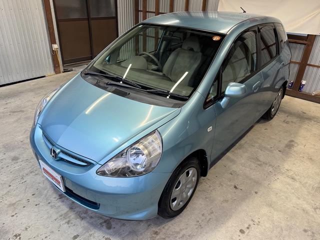 フィット １．５Ａ　５速ＭＴ／キーレス／ＣＤオーディオ／（47枚目）