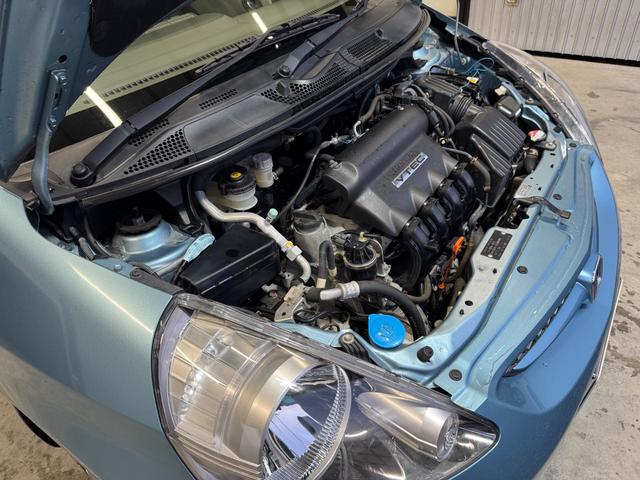 フィット １．５Ａ　５速ＭＴ／キーレス／ＣＤオーディオ／（52枚目）