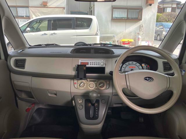ステラ Ｌ　キーレスエントリー　電動格納ミラー　ベンチシート　ＣＶＴ　ＣＤ　衝突安全ボディ　エアコン　パワーステアリング　パワーウィンドウ（2枚目）