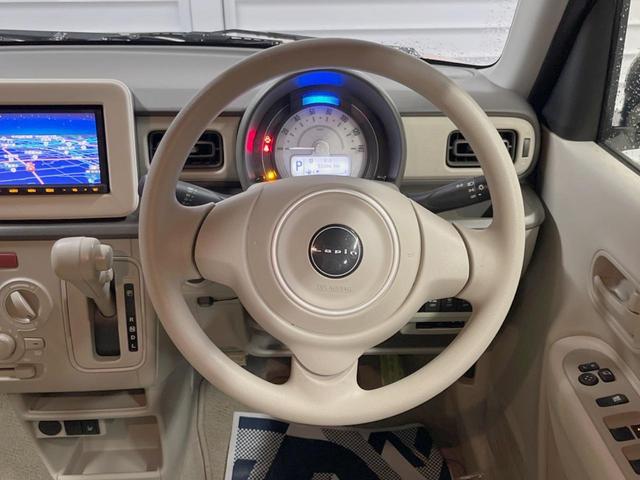 L 禁煙車 SDナビ 衝突軽減装置 バックカメラ シートヒーター ETC スマートキー アイドリングストップ プライバシーガラス 電動格納ミラー ドアバイザー(13枚目)