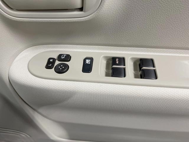 L 禁煙車 SDナビ 衝突軽減装置 バックカメラ シートヒーター ETC スマートキー アイドリングストップ プライバシーガラス 電動格納ミラー ドアバイザー(26枚目)
