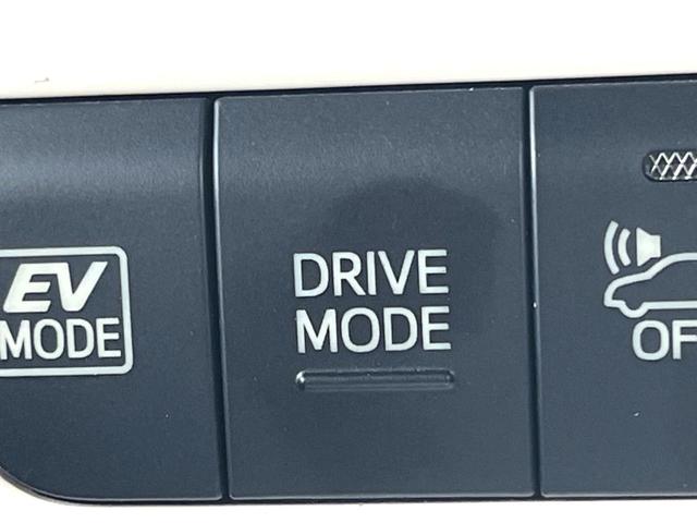 プリウス Ａ　ＳＤナビ　バックカメラ　衝突被害軽減システム　レーダークルーズ　禁煙車　ドラレコ　スマートキー　ＬＥＤヘッド　ビルトインＥＴＣ　車線逸脱警報　オートライト　オートエアコン　Ｂｌｕｅｔｏｏｔｈ　ＣＤ（28枚目）