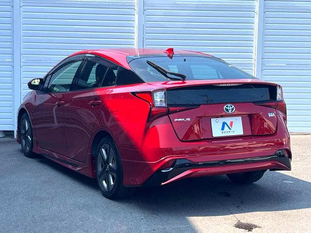 プリウス Ａツーリングセレクション　フルエアロ　パノラミックビューモニ　禁煙車　レザー調シート　　ドラレコ　コーナーセンサー　スマートキー　ＬＥＤヘッド　ＥＴＣ　クルコン　車線逸脱警報　オートライト　オートエアコン（34枚目）