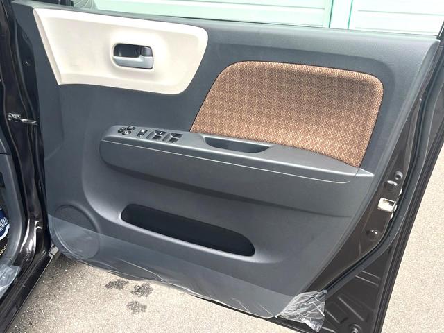 モコ Ｘ　禁煙車　バックカメラ　スマートキー　オートエアコン　ＣＤ　アームレスト　ドアバイザー　ヘッドライトレベライザー　ベンチシート　電動格納ミラー（37枚目）