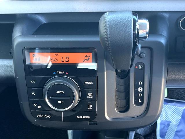 ＭＲワゴン １０ｔｈアニバーサリー　リミテッド　バックカメラ　禁煙車　スマートキー　ＥＴＣ　オートライト　オートエアコン　純正１４インチアルミ　ＣＤ（22枚目）