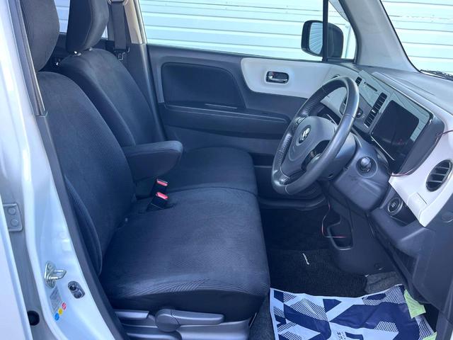 ＭＲワゴン １０ｔｈアニバーサリー　リミテッド　バックカメラ　禁煙車　スマートキー　ＥＴＣ　オートライト　オートエアコン　純正１４インチアルミ　ＣＤ（29枚目）