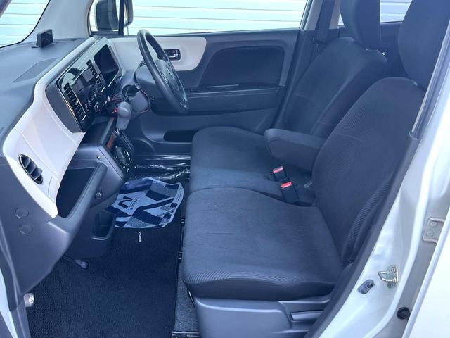 ＭＲワゴン １０ｔｈアニバーサリー　リミテッド　バックカメラ　禁煙車　スマートキー　ＥＴＣ　オートライト　オートエアコン　純正１４インチアルミ　ＣＤ（31枚目）