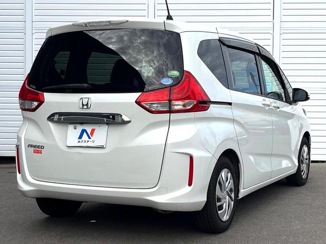 フリード G 両側電動ドア バックカメラ スマートキー ビルトインETC オートエアコン Bluetooth CD DVD再生 地デジ 横滑り防止装置 電動格納ミラー アイドリングストップ ドアバイザー(18枚目)