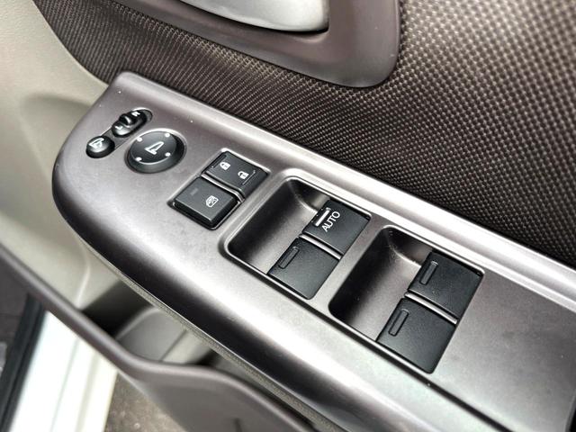 フリード G 両側電動ドア バックカメラ スマートキー ビルトインETC オートエアコン Bluetooth CD DVD再生 地デジ 横滑り防止装置 電動格納ミラー アイドリングストップ ドアバイザー(30枚目)