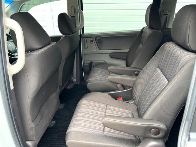 フリード G 両側電動ドア バックカメラ スマートキー ビルトインETC オートエアコン Bluetooth CD DVD再生 地デジ 横滑り防止装置 電動格納ミラー アイドリングストップ ドアバイザー(39枚目)