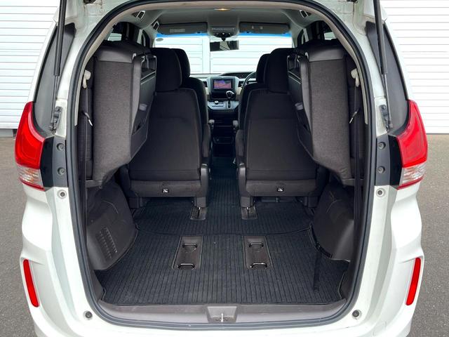 フリード G 両側電動ドア バックカメラ スマートキー ビルトインETC オートエアコン Bluetooth CD DVD再生 地デジ 横滑り防止装置 電動格納ミラー アイドリングストップ ドアバイザー(41枚目)