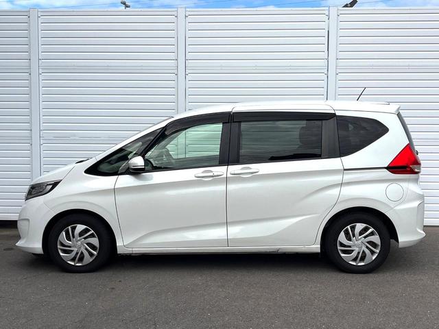 フリード G 両側電動ドア バックカメラ スマートキー ビルトインETC オートエアコン Bluetooth CD DVD再生 地デジ 横滑り防止装置 電動格納ミラー アイドリングストップ ドアバイザー(42枚目)