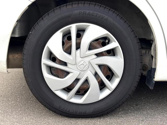 フリード G 両側電動ドア バックカメラ スマートキー ビルトインETC オートエアコン Bluetooth CD DVD再生 地デジ 横滑り防止装置 電動格納ミラー アイドリングストップ ドアバイザー(49枚目)