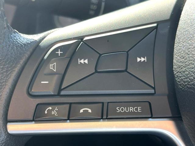 ノート ｅ－パワー　メダリスト　純正ＳＤナビ　衝突被害軽減システム　禁煙車　ハーフレザーシート　スマートキー　オートライト　オートエアコン　純正１５インチアルミ　Ｂｌｕｅｔｏｏｔｈ　ＣＤ　ＤＶＤ再生　フルセグ（23枚目）