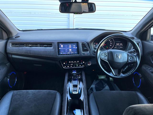 ヴェゼル ハイブリッドRS・ホンダセンシング 純正ナビ バックカメラ 衝突被害軽減システム レーダークルーズ ハーフレザーシート ドラレコ スマートキー LEDヘッド ビルトインETC オートライト オートエアコン 純正15インチアルミ(2枚目)