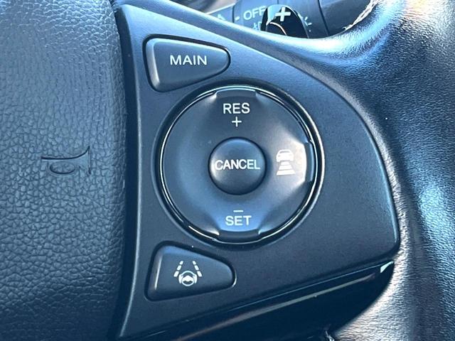 ヴェゼル ハイブリッドRS・ホンダセンシング 純正ナビ バックカメラ 衝突被害軽減システム レーダークルーズ ハーフレザーシート ドラレコ スマートキー LEDヘッド ビルトインETC オートライト オートエアコン 純正15インチアルミ(6枚目)