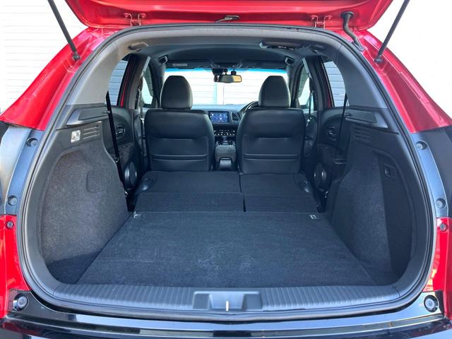 ヴェゼル ハイブリッドRS・ホンダセンシング 純正ナビ バックカメラ 衝突被害軽減システム レーダークルーズ ハーフレザーシート ドラレコ スマートキー LEDヘッド ビルトインETC オートライト オートエアコン 純正15インチアルミ(10枚目)